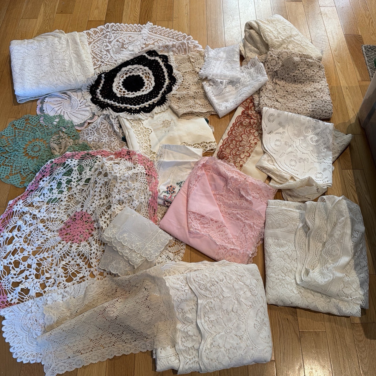 Vintage Antique Lace Linen Tablecloth Doily Lot Estate Craft Destash Mix
