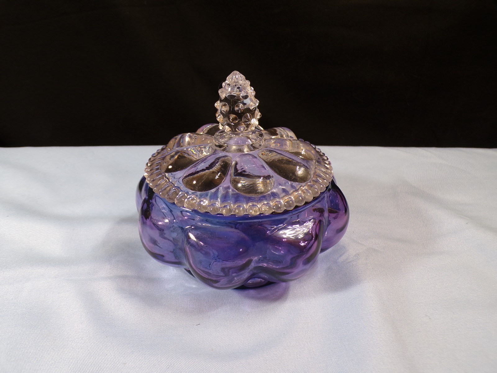 Vintage Fenton Mulberry Glass Diamond Optic Dresser Puff Box CLEARANCE