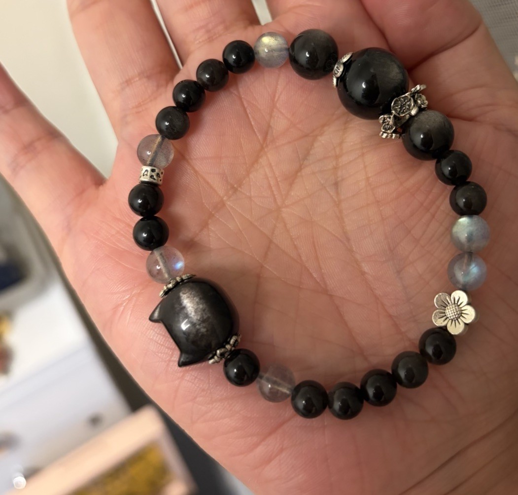 The beautiful combination of obsidian and moonstone