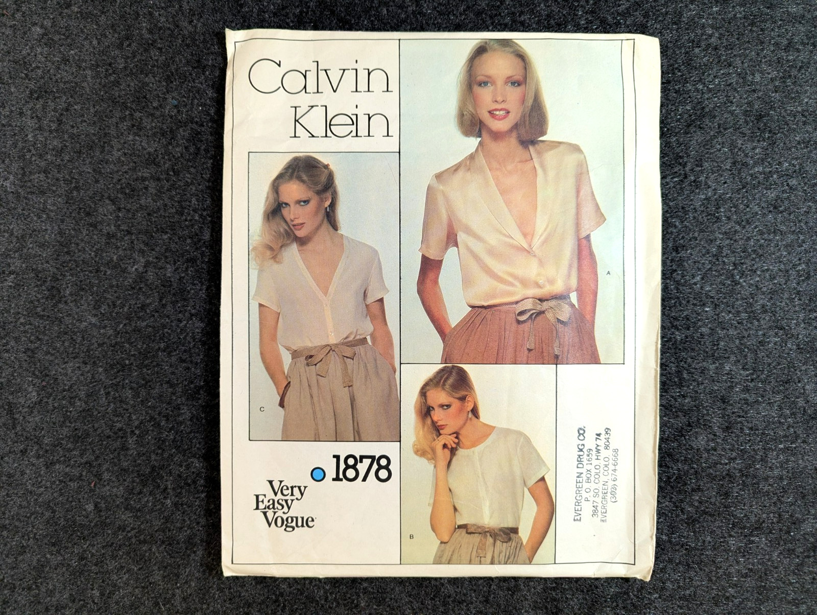 VTG 1978 Vogue Calvin Klein Women's Round and V-Neck Blouse Pattern 1878: Sz 12