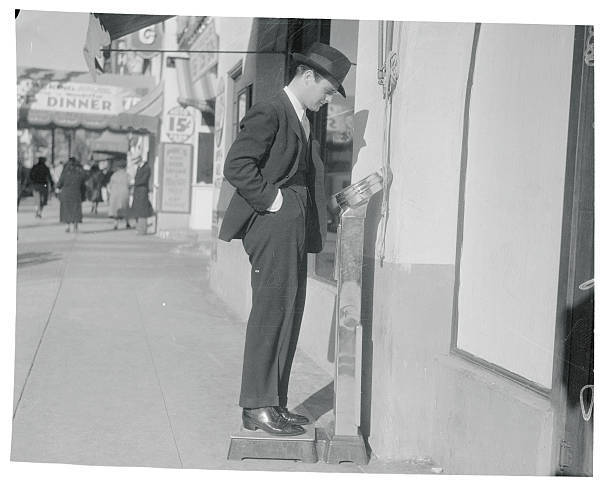 Matty Kemp on Scale 1933 Photo Hollywood, California: Matty Kemp on Hollywood Matty Kemp on Scale 1933 Photo Hollywood, California: Matty Kemp on Hollywood