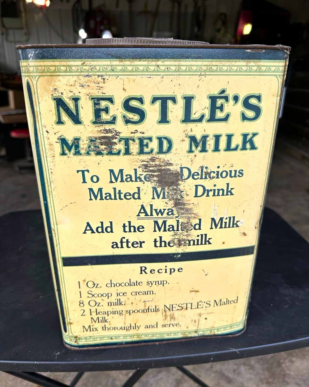 Nestlé's Vintage Malted Milk Advertising Tin Can, 25 lbs, Beige/Green Nestlé's Vintage Malted Milk Advertising Tin Can, 25 lbs, Beige/Green