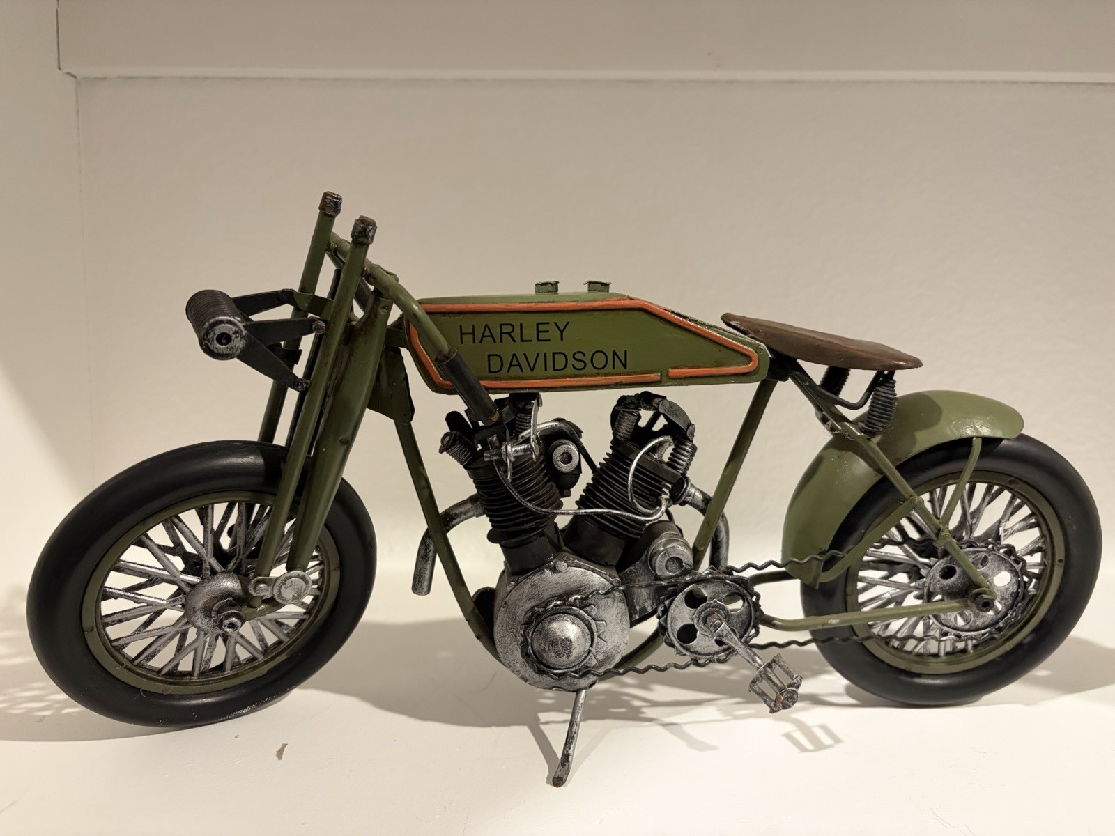 VTG Unbranded Harley Davidson Replica Of An early 1900s Era Board Racer 14.5 \