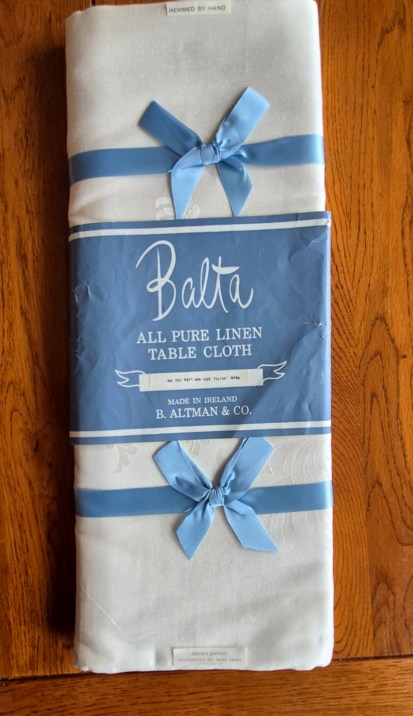 Vintage Never Used Balta Irish Linen Tablecloth 72\ Vintage Never Used Balta Irish Linen Tablecloth 72\