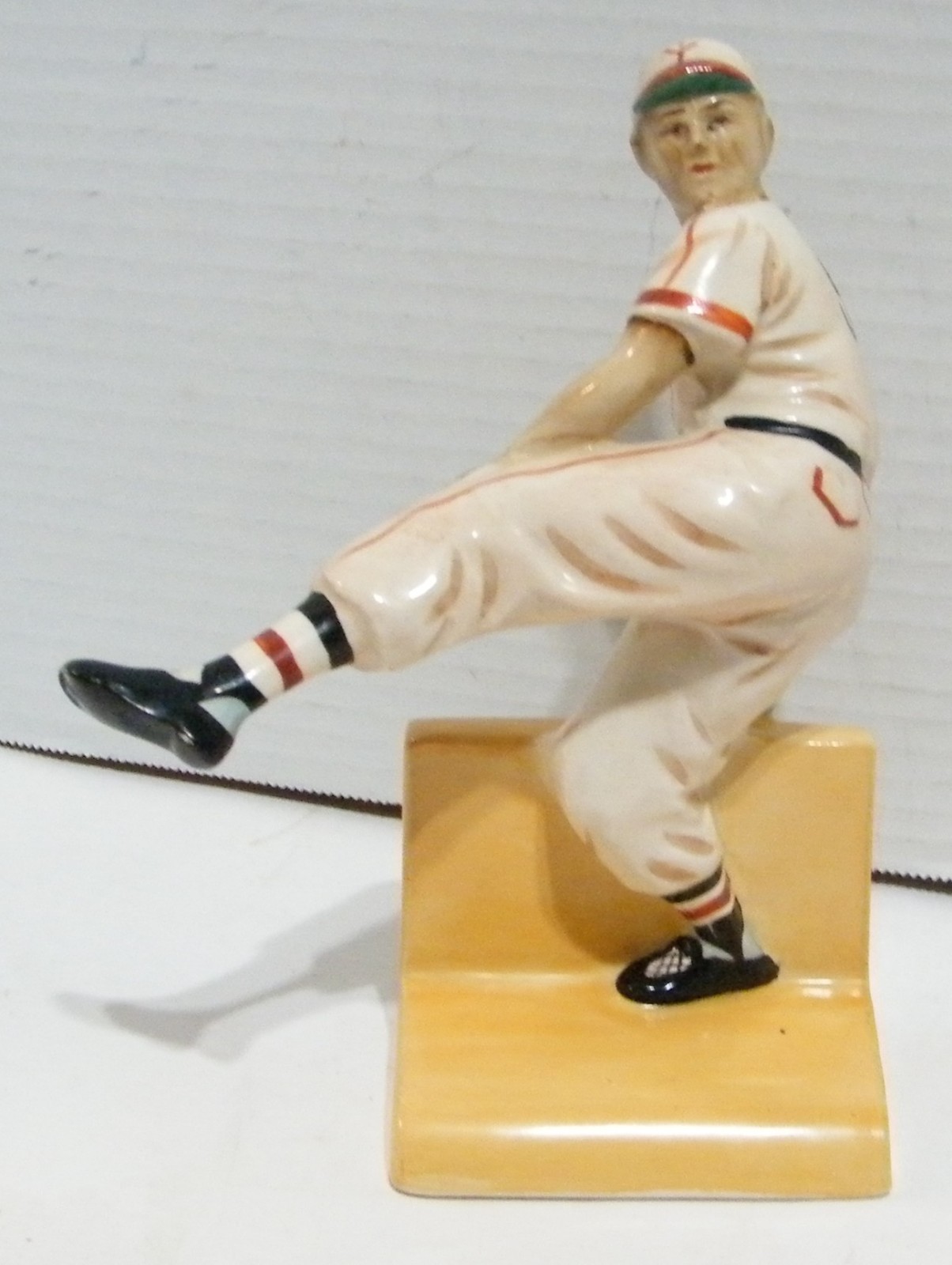 Vintage Yamaka Occupied Japan Baseball Pitcher Figurine Vintage Yamaka Occupied Japan Baseball Pitcher Figurine