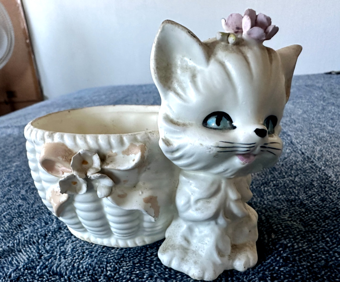 Vintage Lefton China Kitten Planter Marked 1923 from the 60\'s