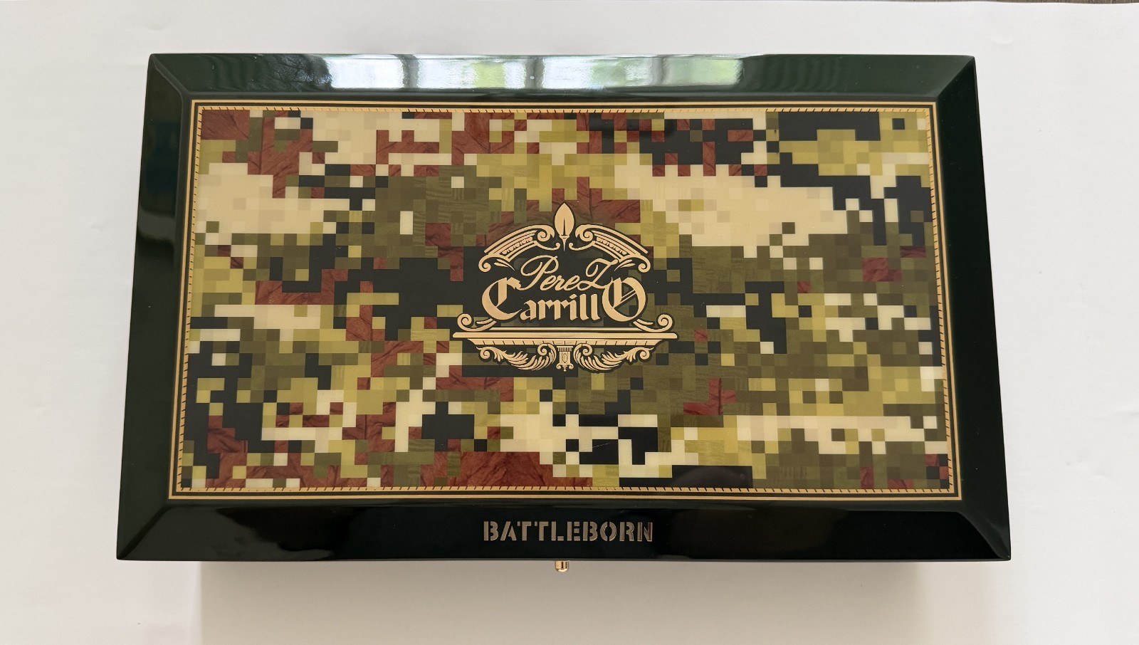 Perez-Carrillo Battleborn Limited Edition 2025 Cigar Humidor Perez-Carrillo Battleborn Limited Edition 2025 Cigar Humidor