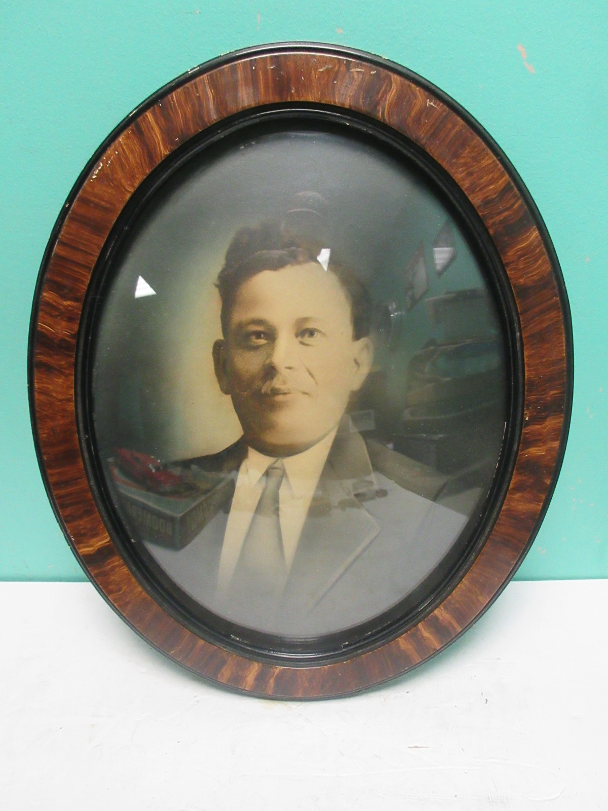 Antique Oval Convex Bubble Glass Portrait Picture Frame Tiger Wood Man in Suite