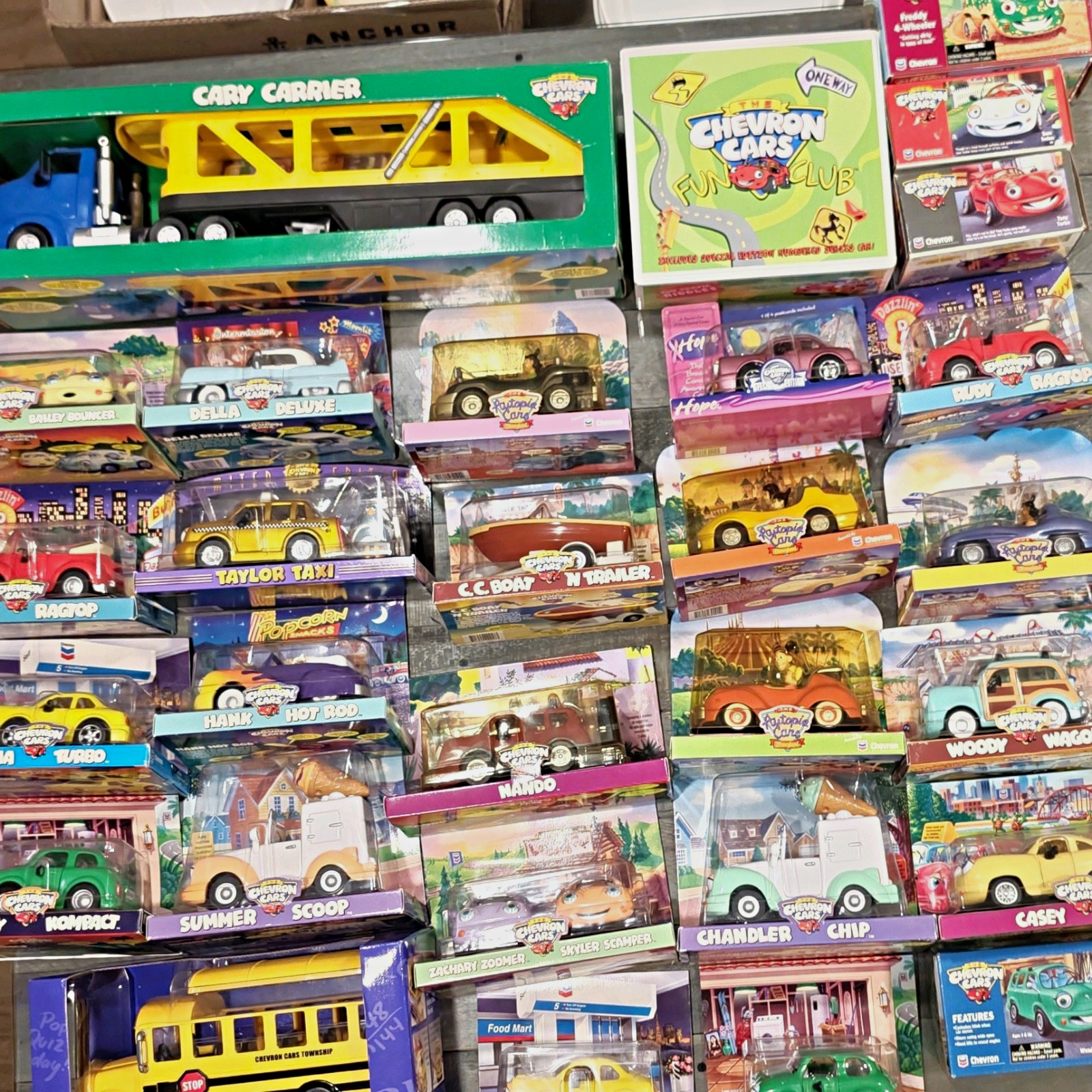 Chevron Cars Fun Club Box Diecast Collectible Toy Car Lot Gas & Oil Theme