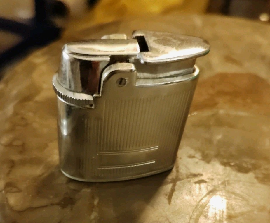 Vintage Ronson Varaflame Petite Lighter In Box Untested