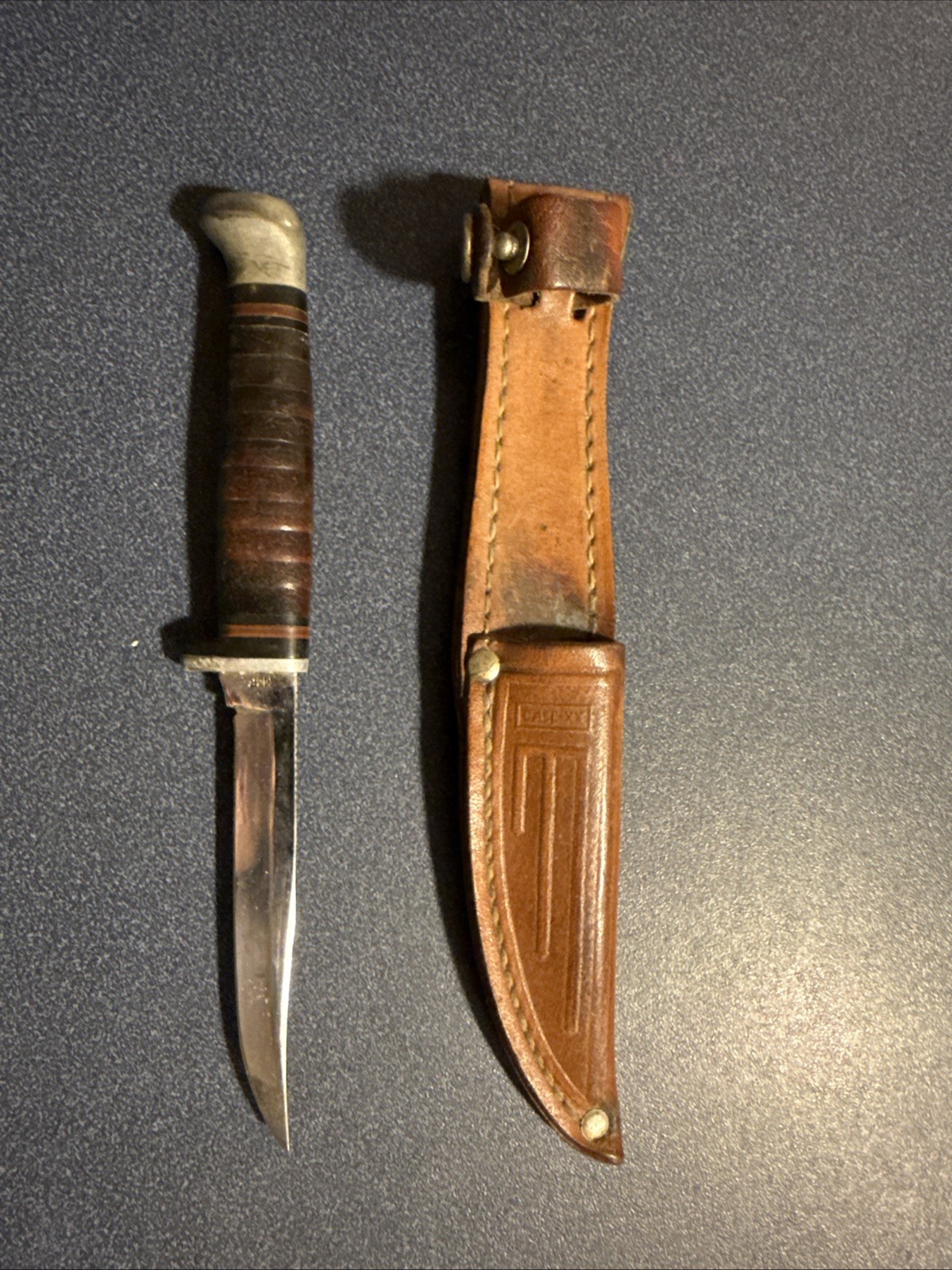 Vintage Case XX Fixed Blade Knife Stacked Leather handle w/ sheath Vintage Case XX Fixed Blade Knife Stacked Leather handle w/ sheath