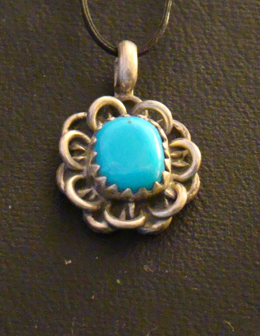 Vintage Lovely Sterling Navajo Turquoise Pendant Persian Turquoise .75\
