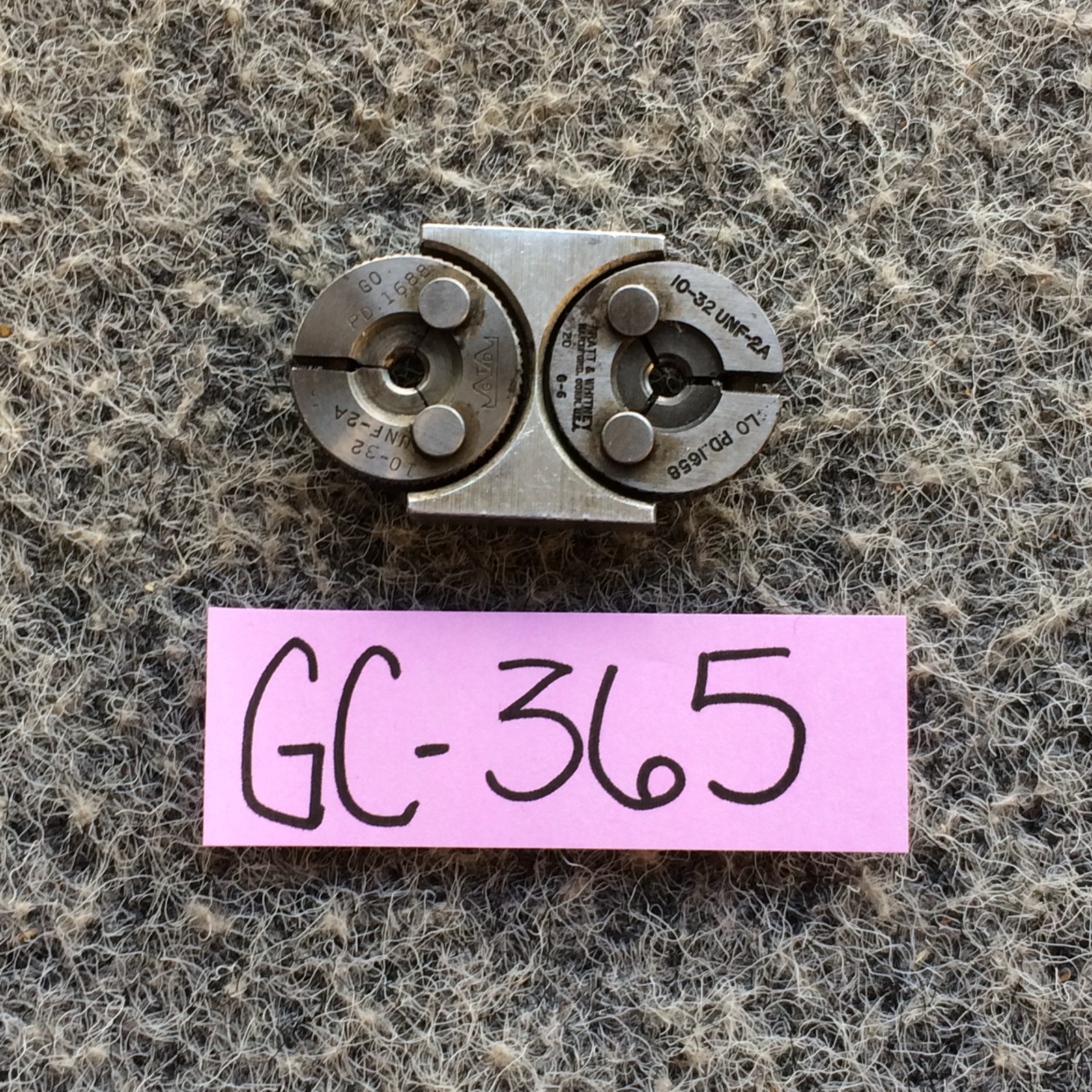 VERMONT GAGE 10-32 UNF 2A THREAD RING GAGES #10 .190 GO NO GO = .1688 & .1658