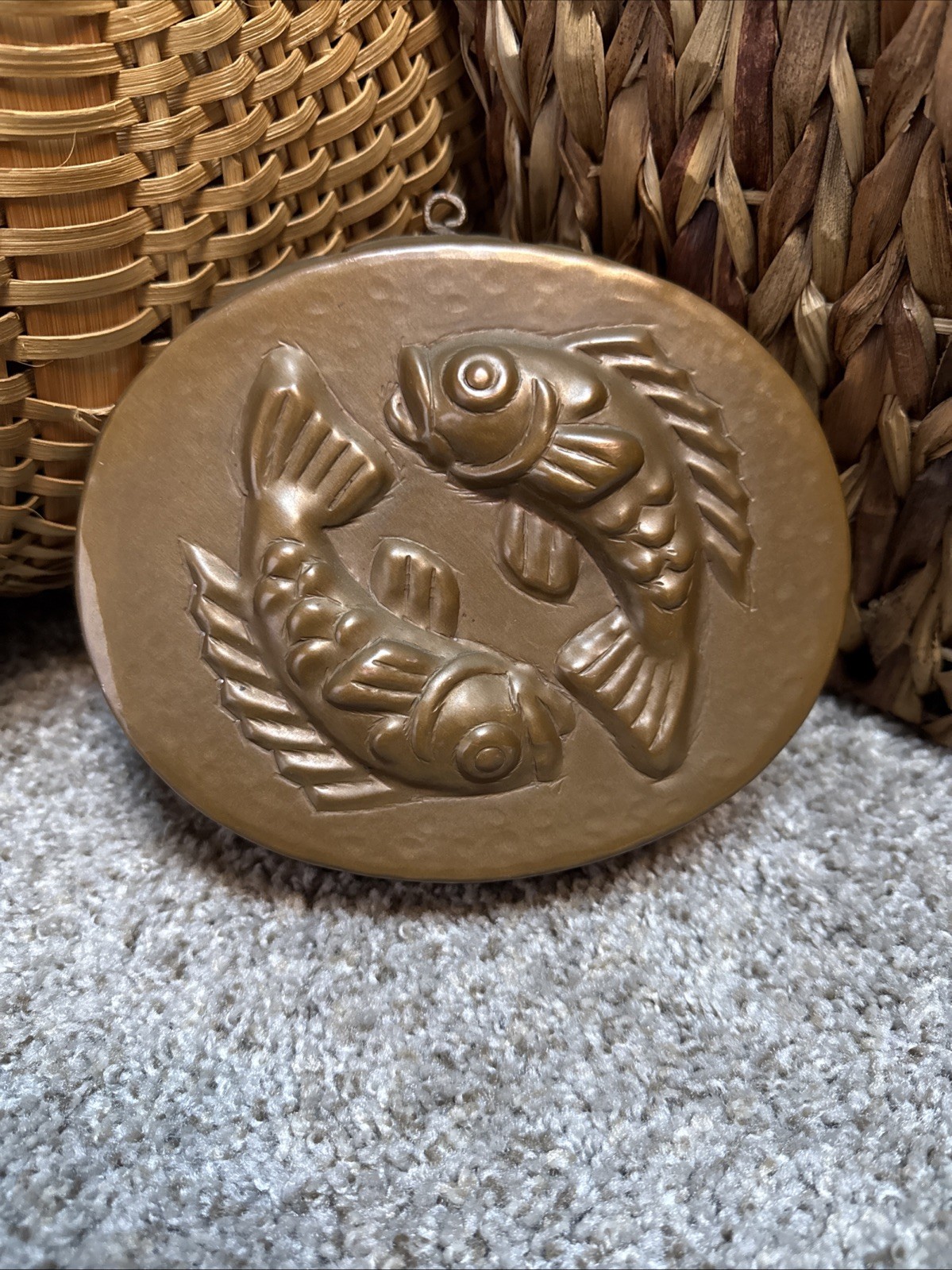 Vtg Antique Copper Jelly/pudding Mold Tin Lined Oval Twin Fish Motif Pisces