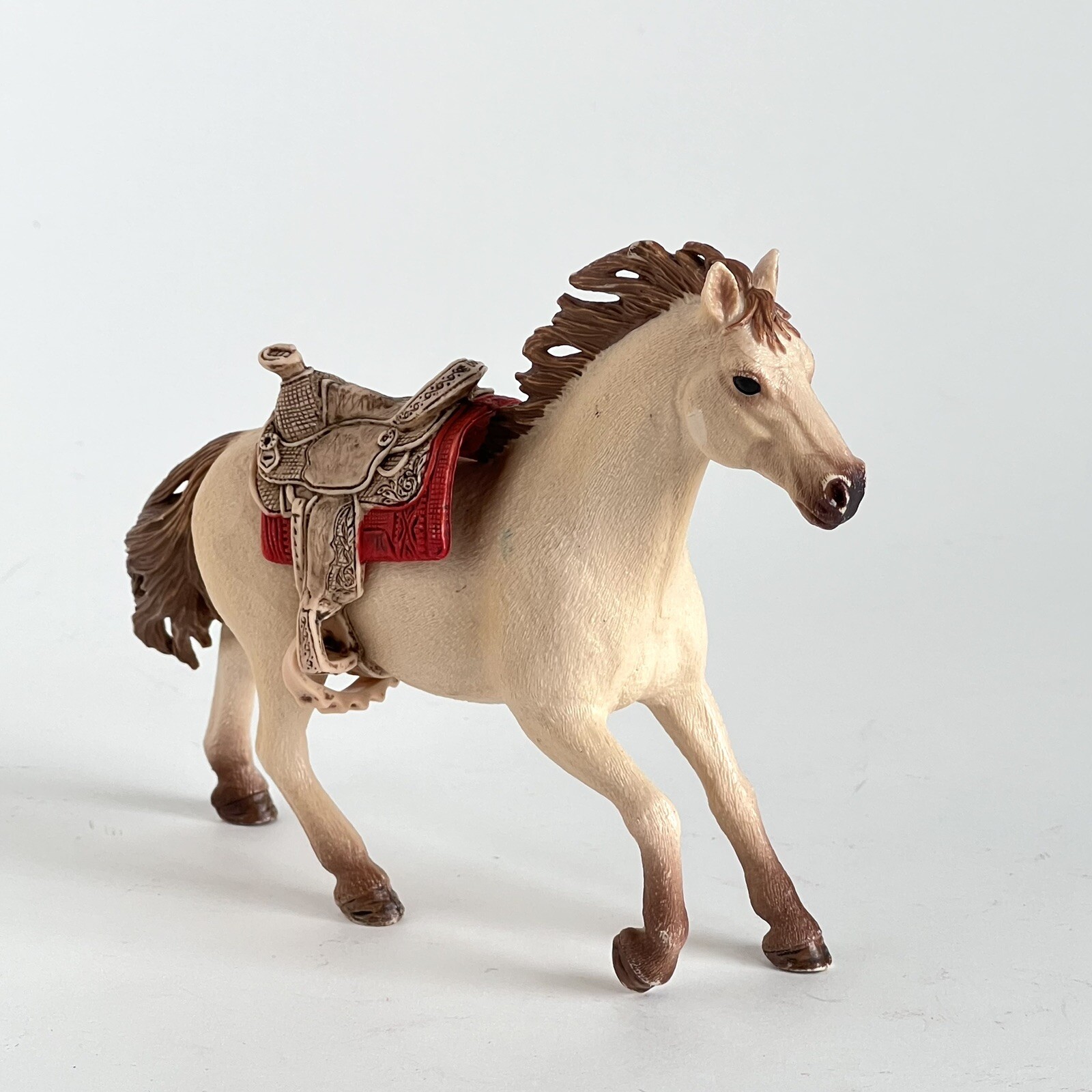 Schleich Horse with Detailed Saddle Figure Am Lines \'17 69 D-73527 RARE HTF Schleich Horse with Detailed Saddle Figure Am Lines \'17 69 D-73527 RARE HTF