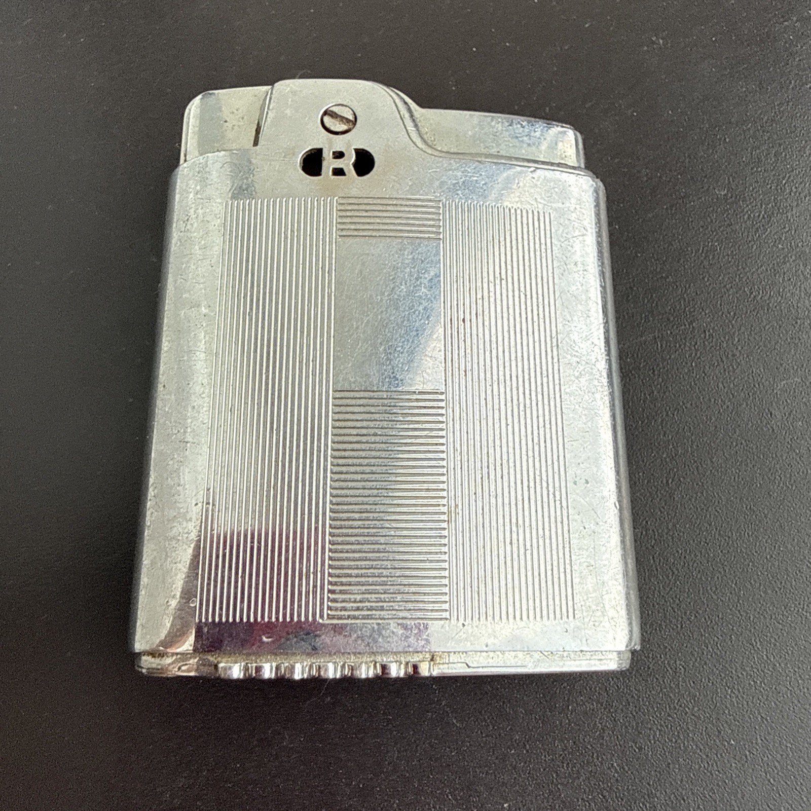 Vintage RONSON ADONIS Non Monogramed Cigarette Lighter (Not Working) Vintage RONSON ADONIS Non Monogramed Cigarette Lighter (Not Working)