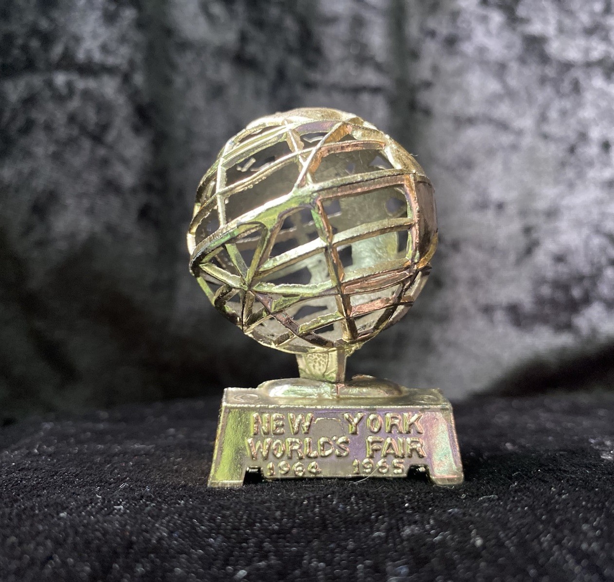 Vintage 1964-1965 NY New York World’s Fair Unisphere Pencil Sharpener Die Cast Vintage 1964-1965 NY New York World’s Fair Unisphere Pencil Sharpener Die Cast