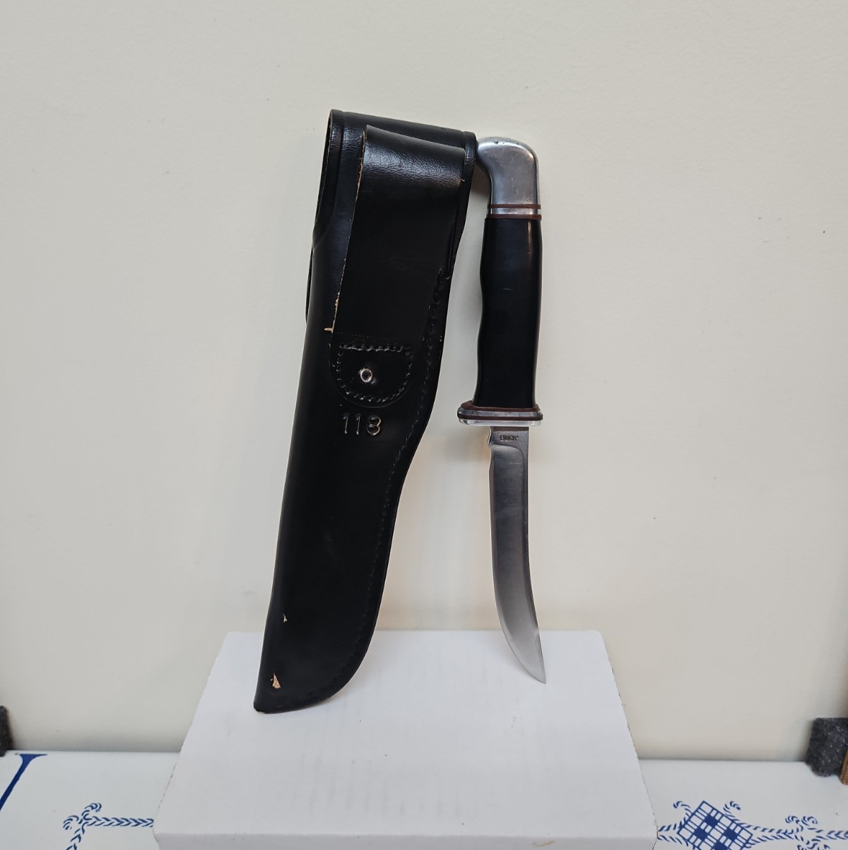 BUCK ONE LINE INVERTED 118 PERSONAL Fixed Blade Knife 1961-67 Leather Sheath 