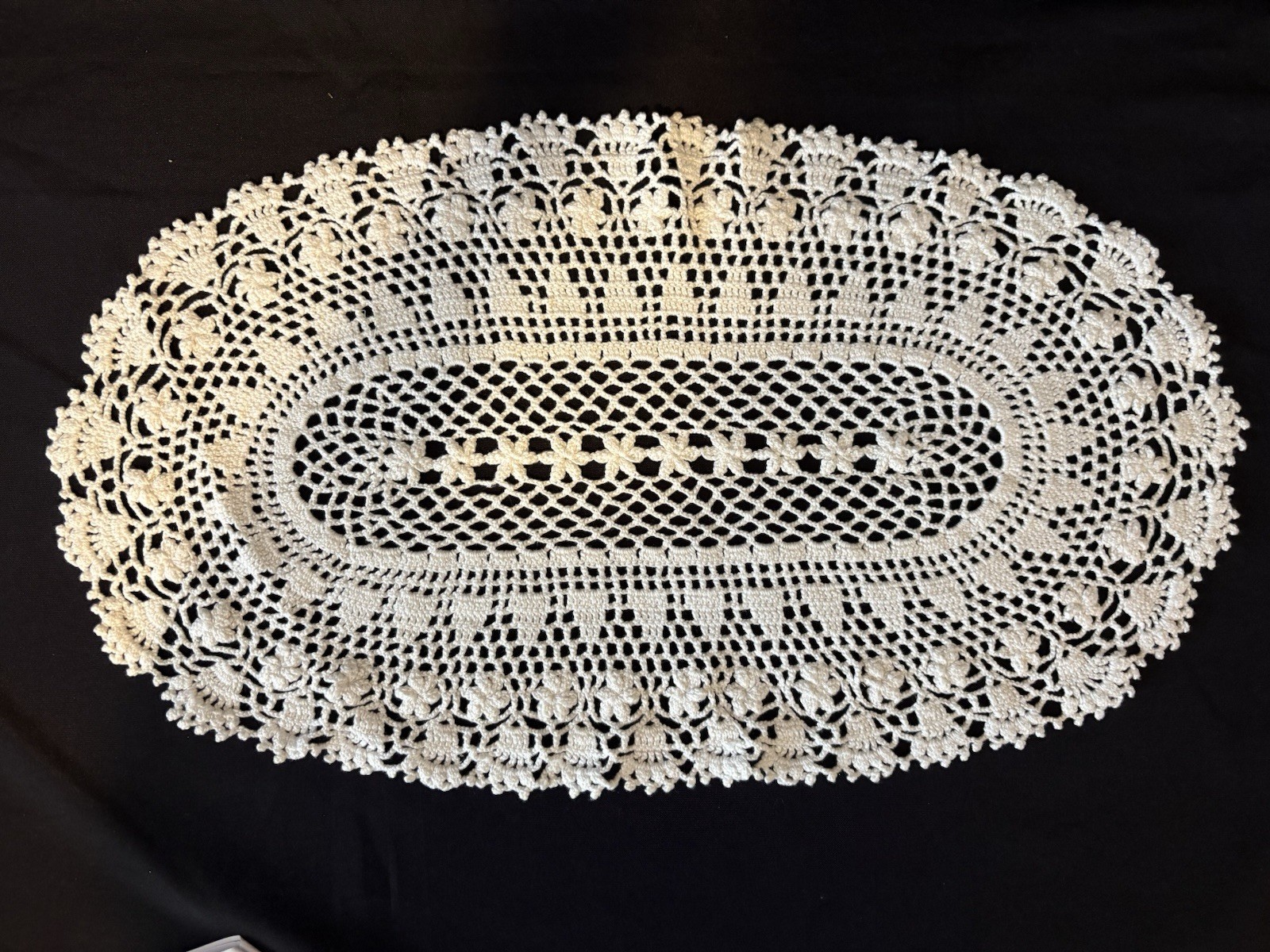 1 VTG Oval Handmade White Cotton Crochet Lace Doily Floral Shell Border 20x11.5 1 VTG Oval Handmade White Cotton Crochet Lace Doily Floral Shell Border 20x11.5