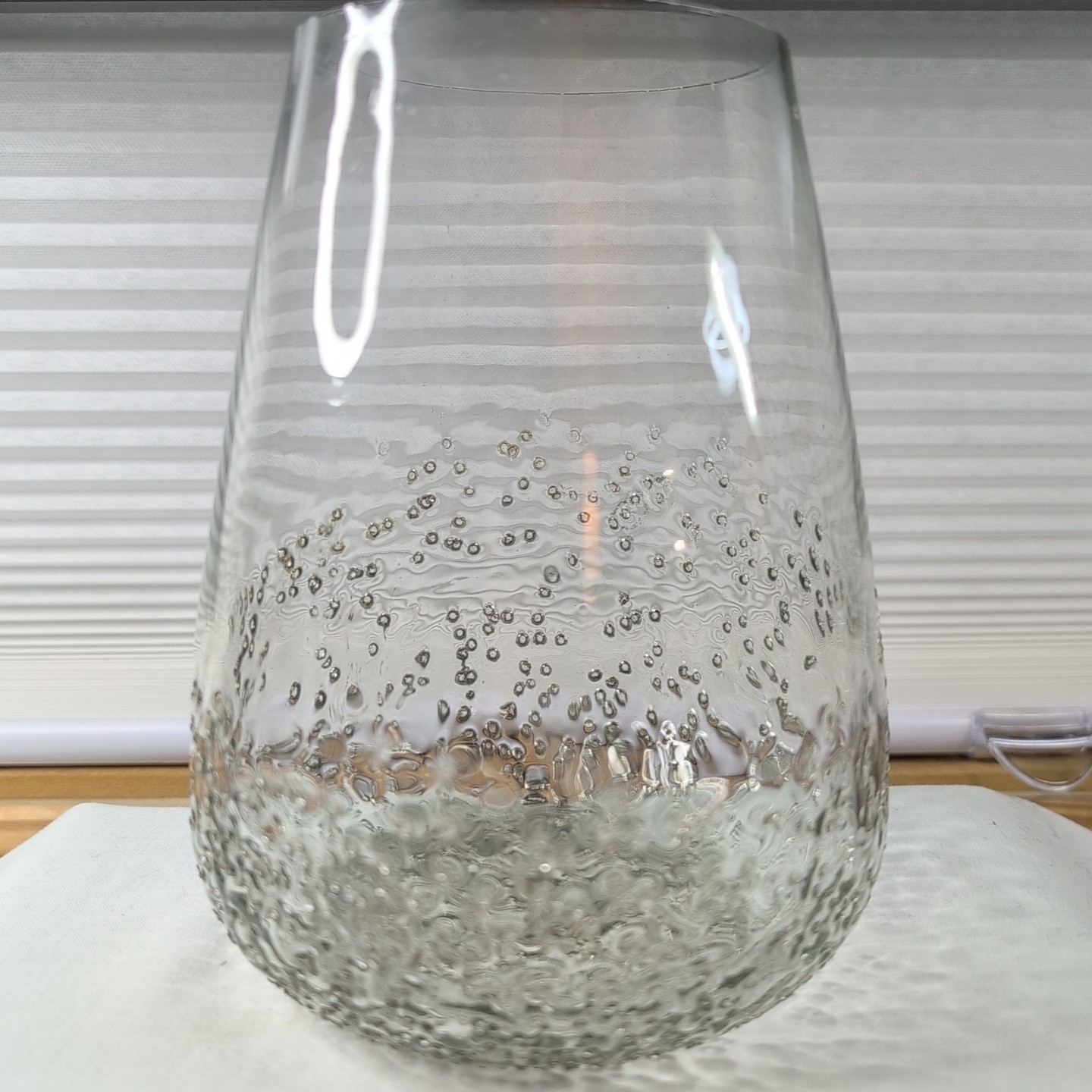 Gorgeous Handblown Bubble Glass Vase 6.5