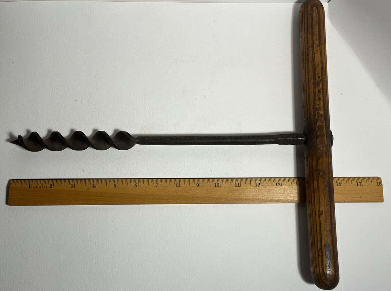 Antique Primitive T Handle Wood Auger Barn Beam Hand Drill
