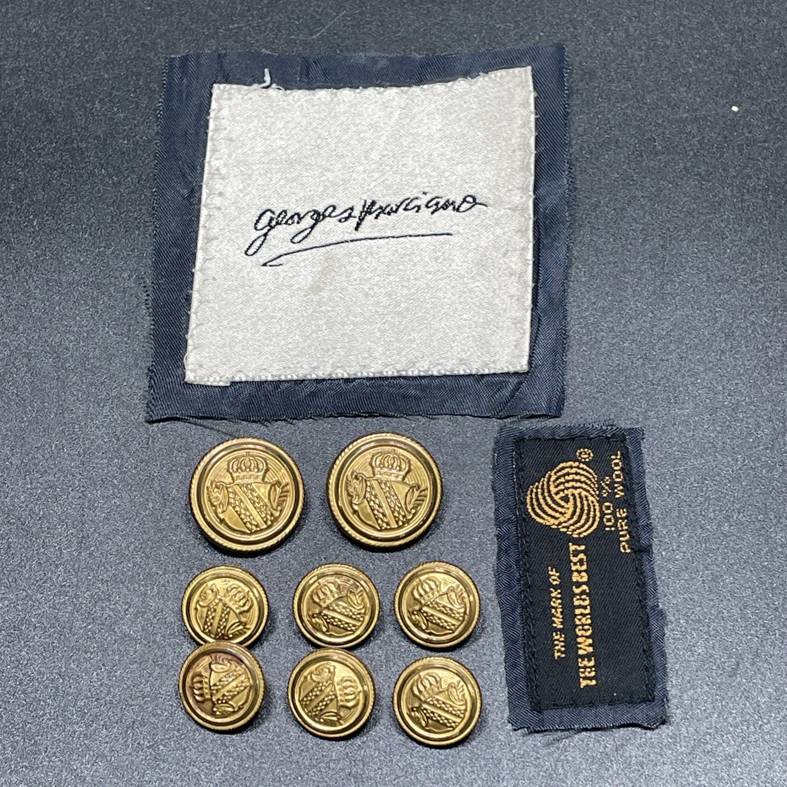 8 Vtg Georges Marciano Metal Gold Tone Blazer Buttons Crown Shield Rope Border