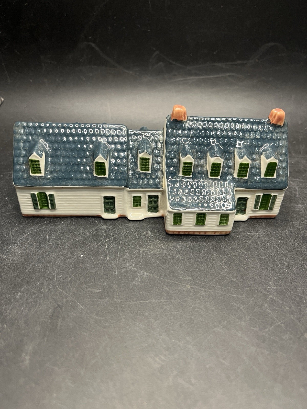 Vintage Royal Goedewaagen Williamsburg CHOWNING'S TAVERN House Building RARE Vintage Royal Goedewaagen Williamsburg CHOWNING'S TAVERN House Building RARE