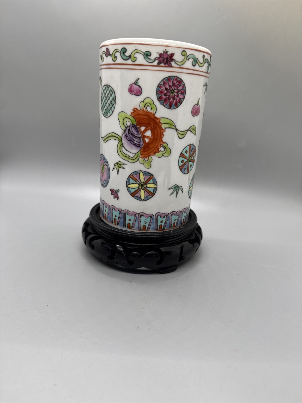 Vintage Brush Pot Chinese Famille Rose Porcelain Vase 5.25x3” Wood Stand Base