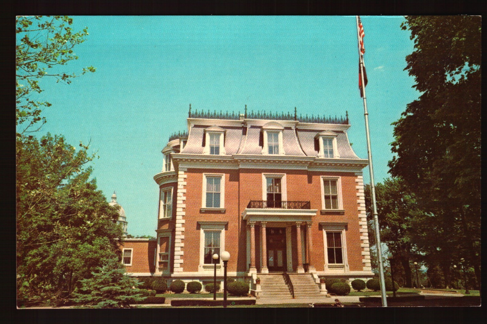 POSTCARD : MISSOURI - JEFFERSON CITY MO - GOVERNOR\'S MANSION