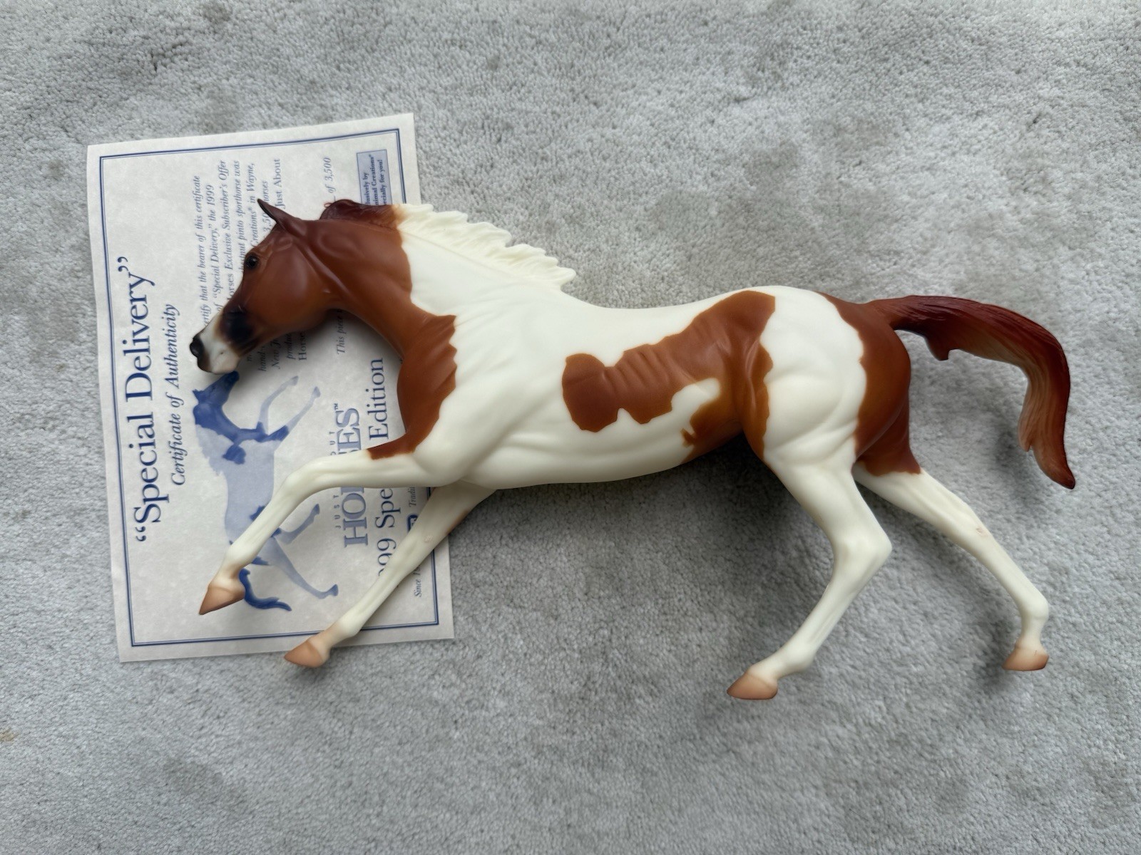 Breyer Just About Horses Subscriber SR Special Delivery Chestnut Pinto Cigar JAH
