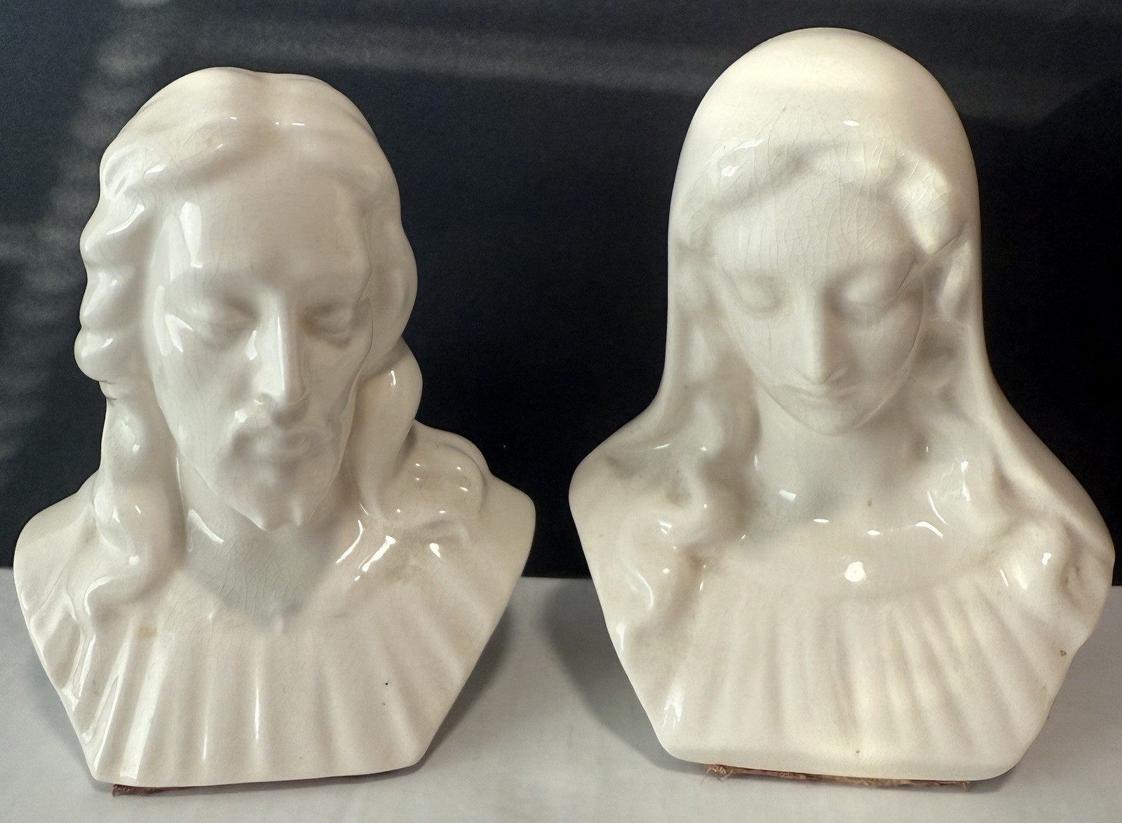 Vintage Holland Mold White Crackle Glaze Jesus Christ and Mary Bust Set/2