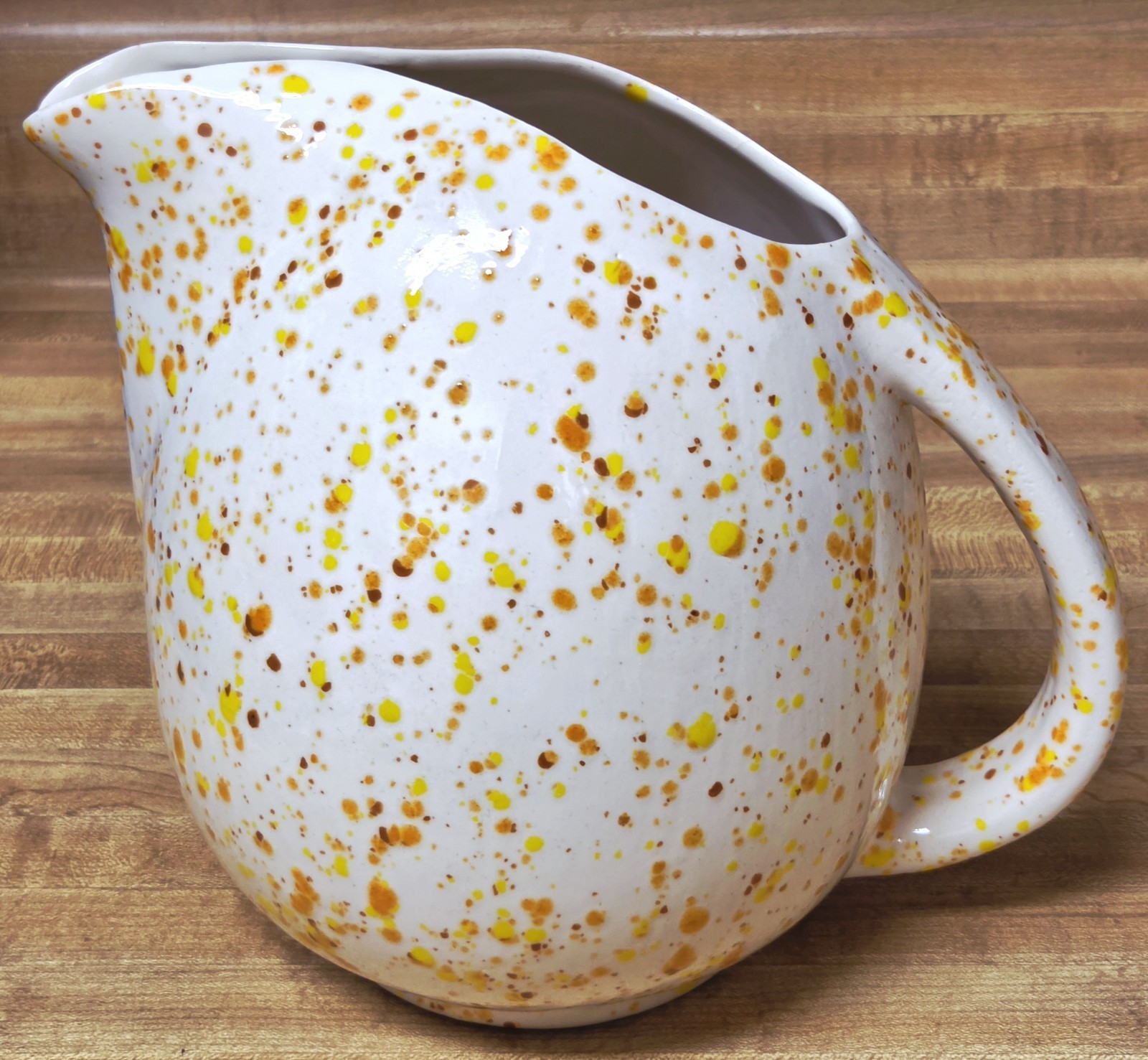 Vintage Mid Century 60s 70s Splatterware Drip Glaze Ceramic Pitcher Jug White 