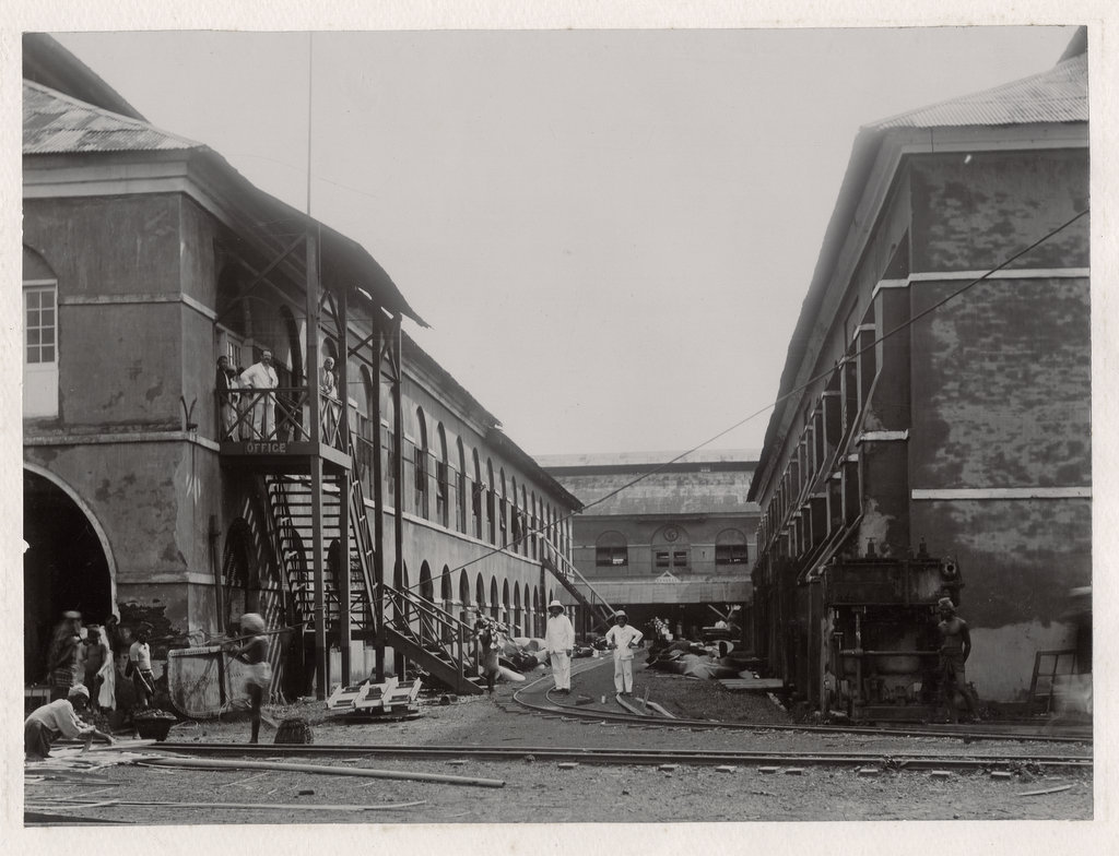c.1910/20 PHOTO INDIA BURMA SHIPBUILDING - YARD VIEW