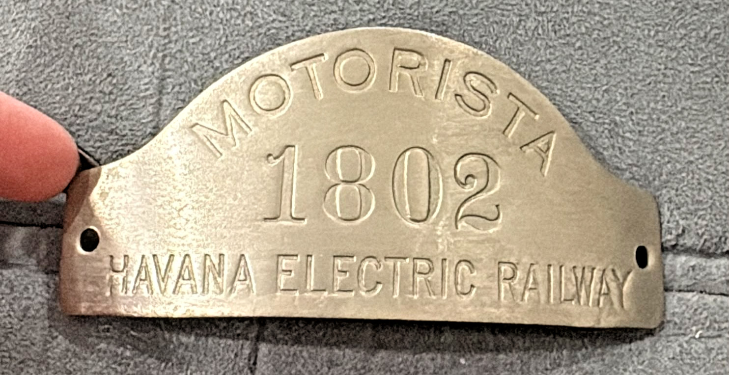 RAREST VINTAGE 1920s STREETCAR DRIVER Havana Electric CHAUFFEUR HAT BADGE