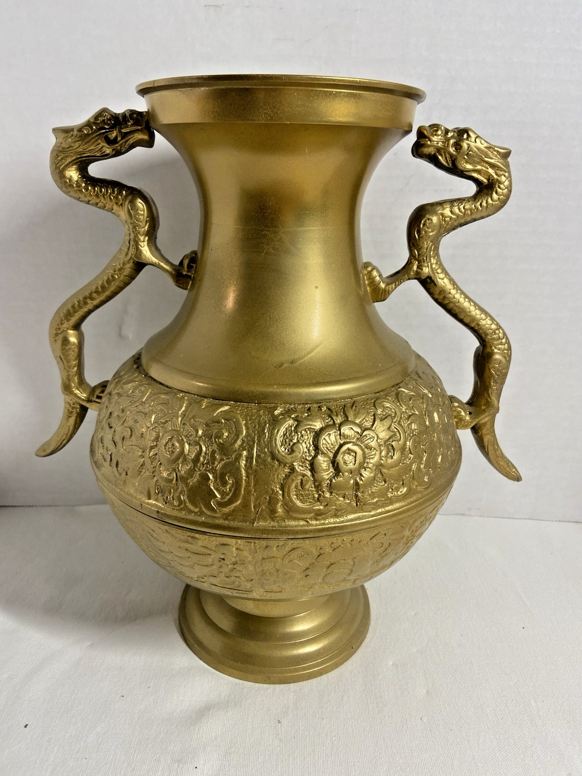 Vintage Chinese Brass/Bronze Urn Vase Planter W/Dragon Handle Floral Etchings Vintage Chinese Brass/Bronze Urn Vase Planter W/Dragon Handle Floral Etchings