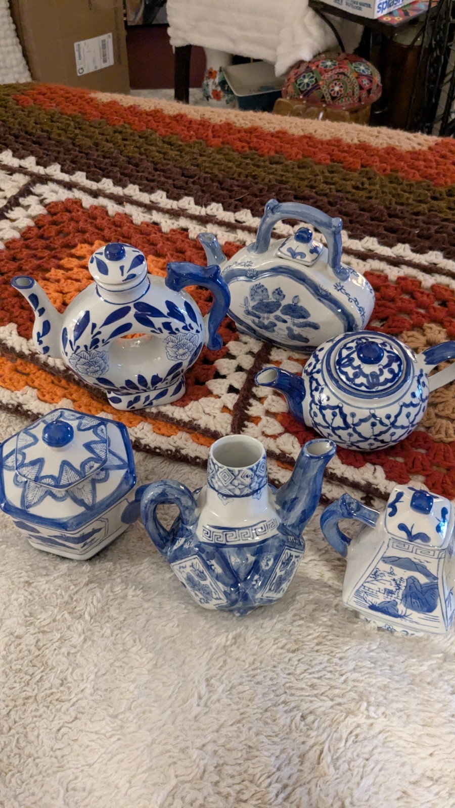 Set Of 6 Canton Hand paintedChinese Blue and White Porcelain Decorative Teapots Set Of 6 Canton Hand paintedChinese Blue and White Porcelain Decorative Teapots