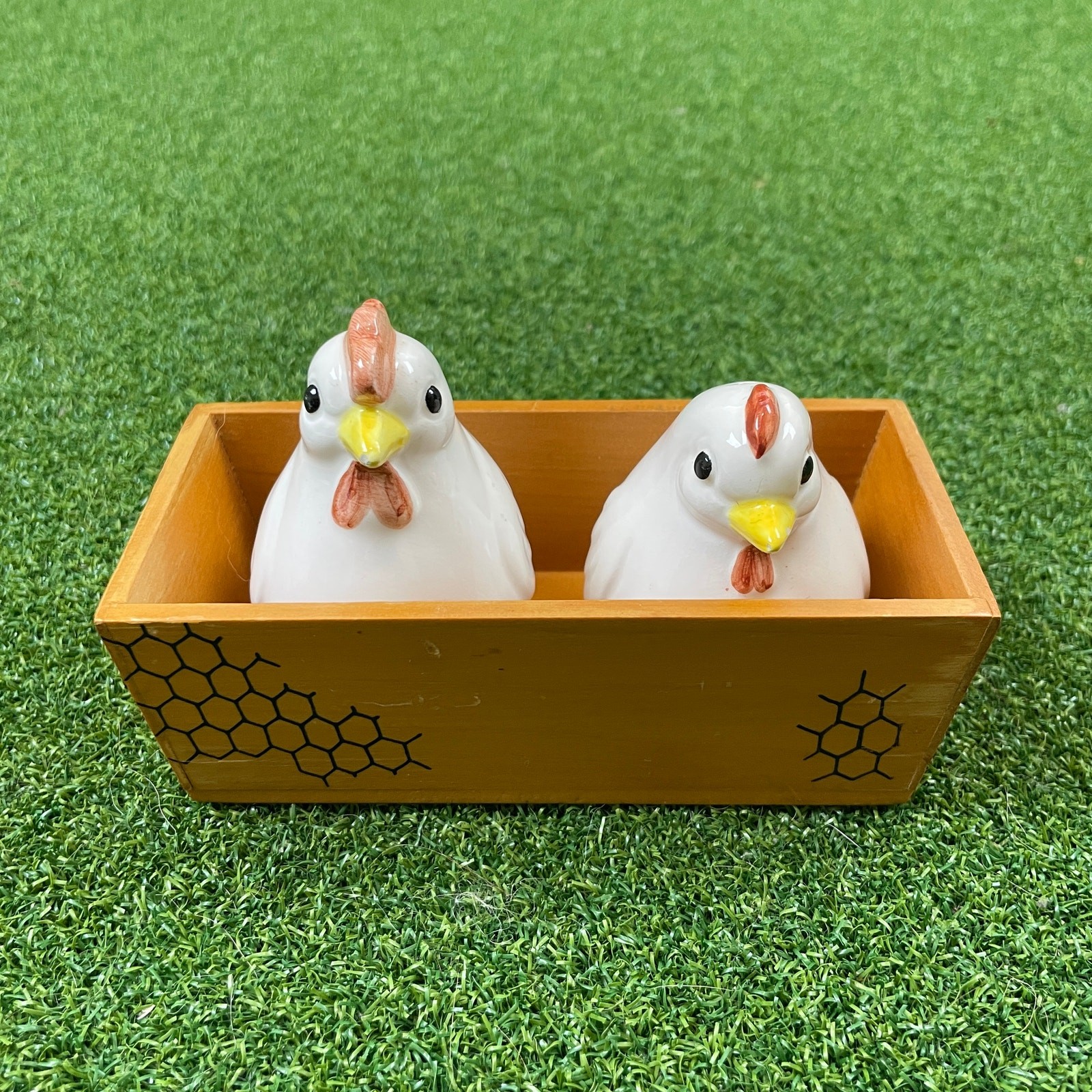 Vintage Japan White Ceramic Chicken Salt & Pepper Shakers