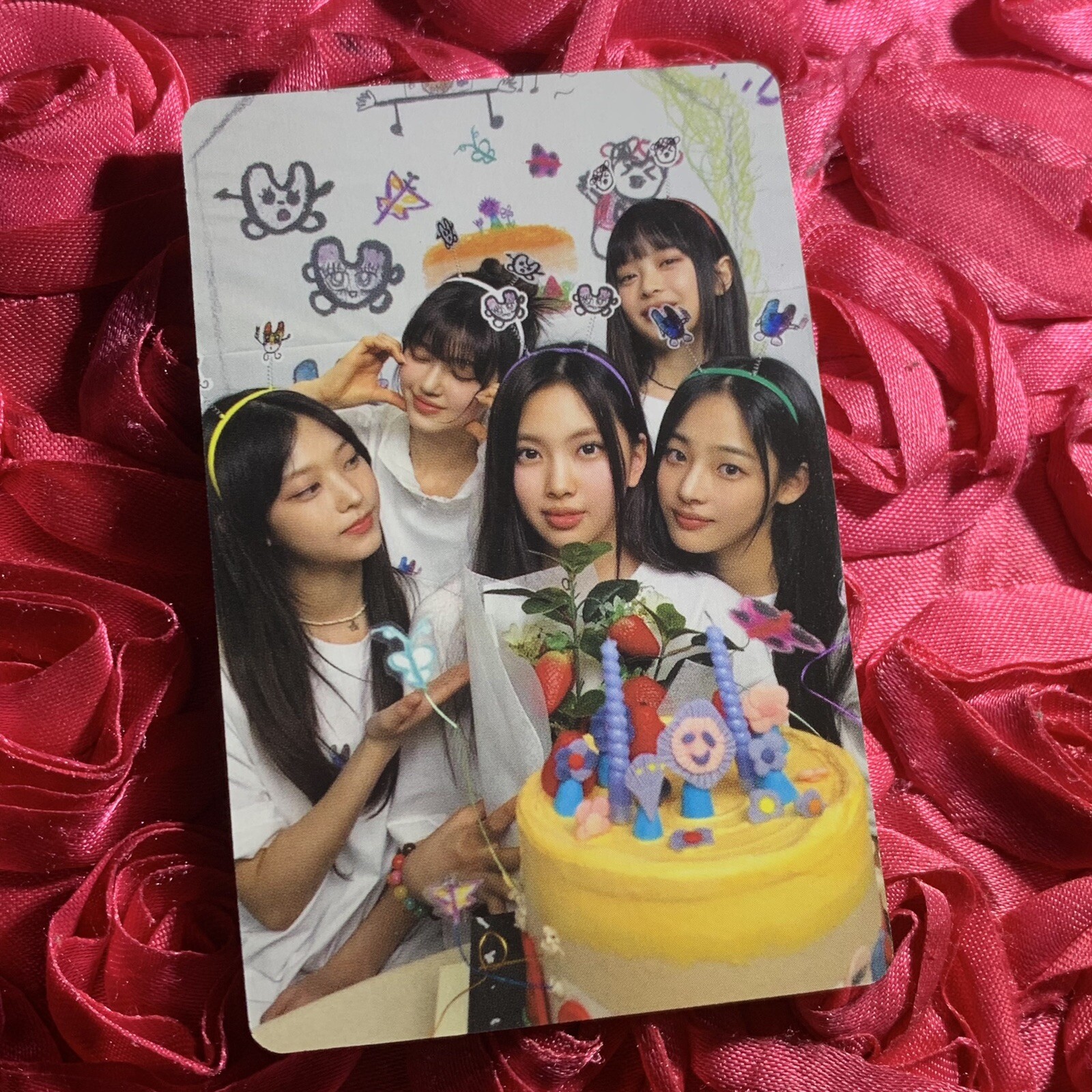 NEWJEANS PEACE Edition Celeb K-POP Girl Photo Card Group Cake Celebrate