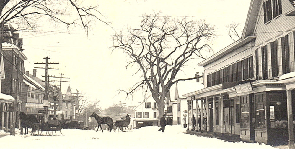 C.1920 RPPC HILLSBORO NH, GAS PUMP STORE SLEDS LOVELY SNOW PHOTO Postcard P36 C.1920 RPPC HILLSBORO NH, GAS PUMP STORE SLEDS LOVELY SNOW PHOTO Postcard P36