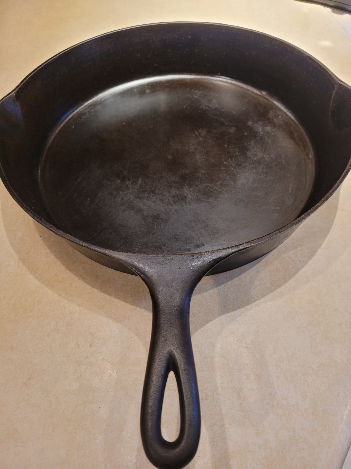 Antique Wagner #12 Sidney Ohio Large Cast Iron Skillet Excellent Condition Antique Wagner #12 Sidney Ohio Large Cast Iron Skillet Excellent Condition