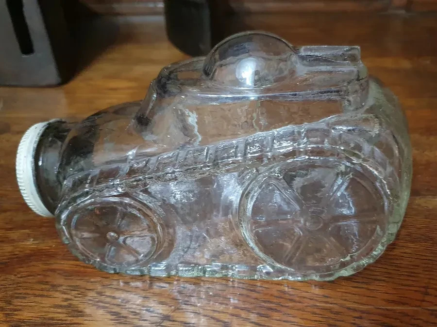 ANTIQUE & VERY RARE ARGENTINA WAR TANK GLASS FIGURE CANDY CONTAINER DISPENSER