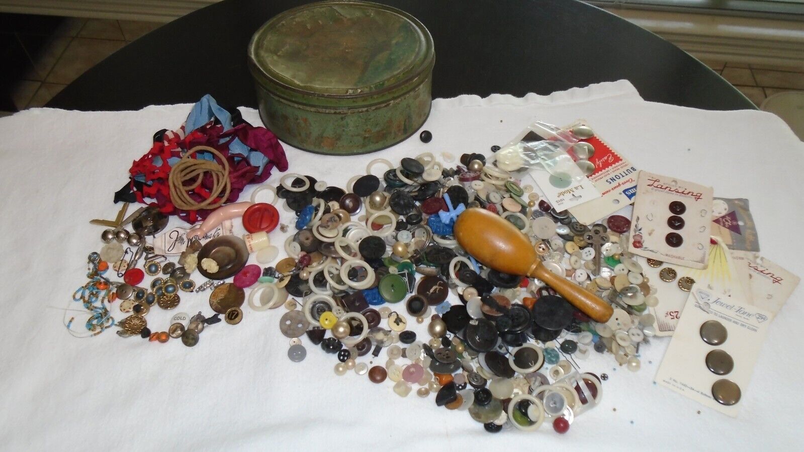 Huge Vintage Button Lot Tin 3lbs Antique Assortment Plus other stuff as seen