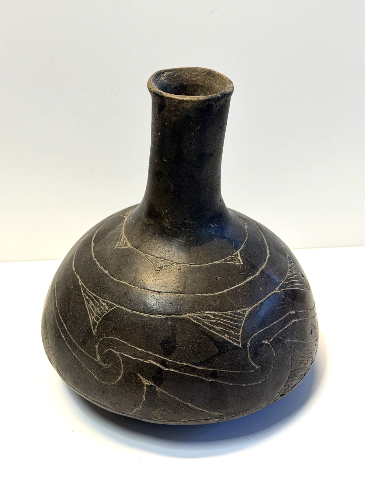 Ancient Archaic Native American Mississipian Caddo Engraved Blackware Pottery