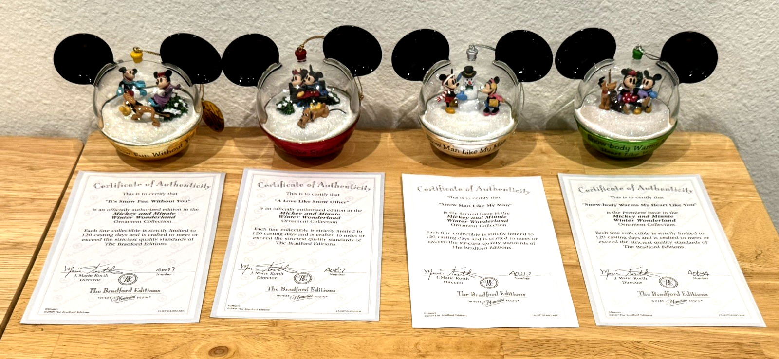 Disney Bradford Exchange Mickey and Minnie Winter Wonderland Set of 4 Ornaments