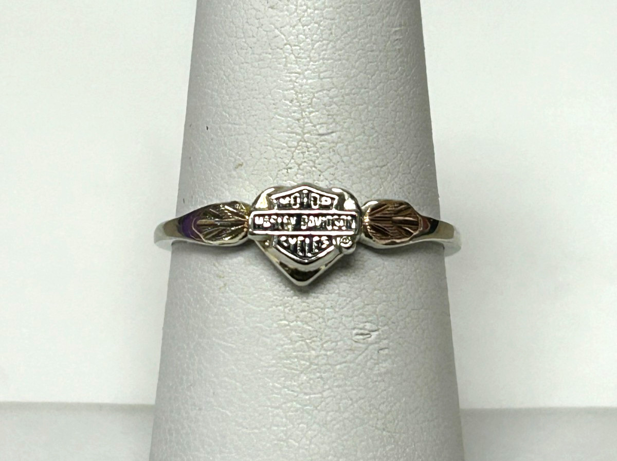 10K Wht Gold Stamper Harley Davidson Ring w/Blk Hills Gold Leaves  Sz 6.5 - 1.4g