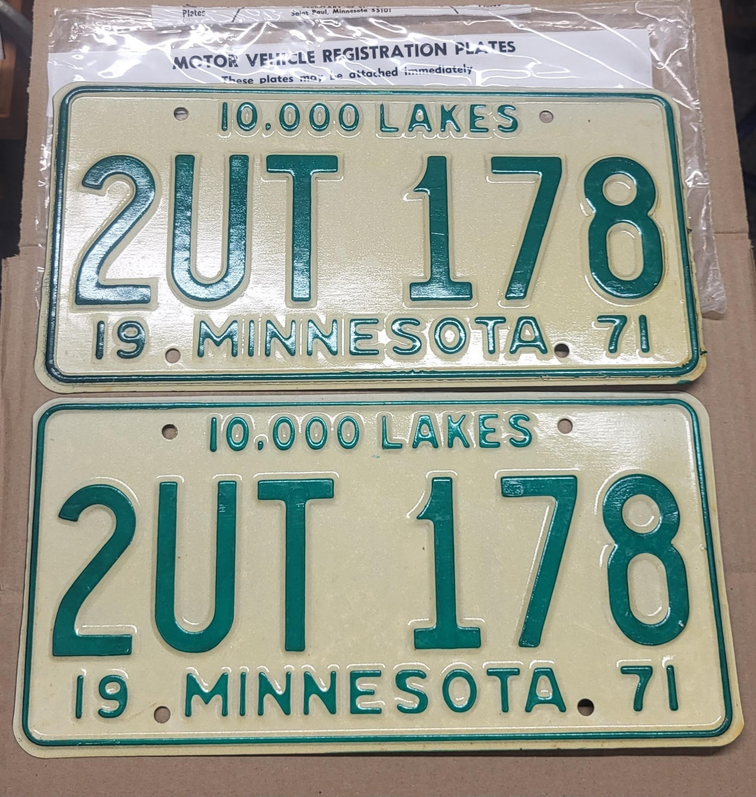 1971 Minnesota License Plate Pair Tags  # 2UT 178  **Unused**