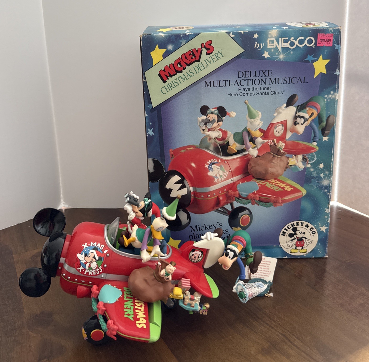 Enesco Mickey\'s Christmas Delivery Deluxe Multi-Action Airplane Musical Figurine