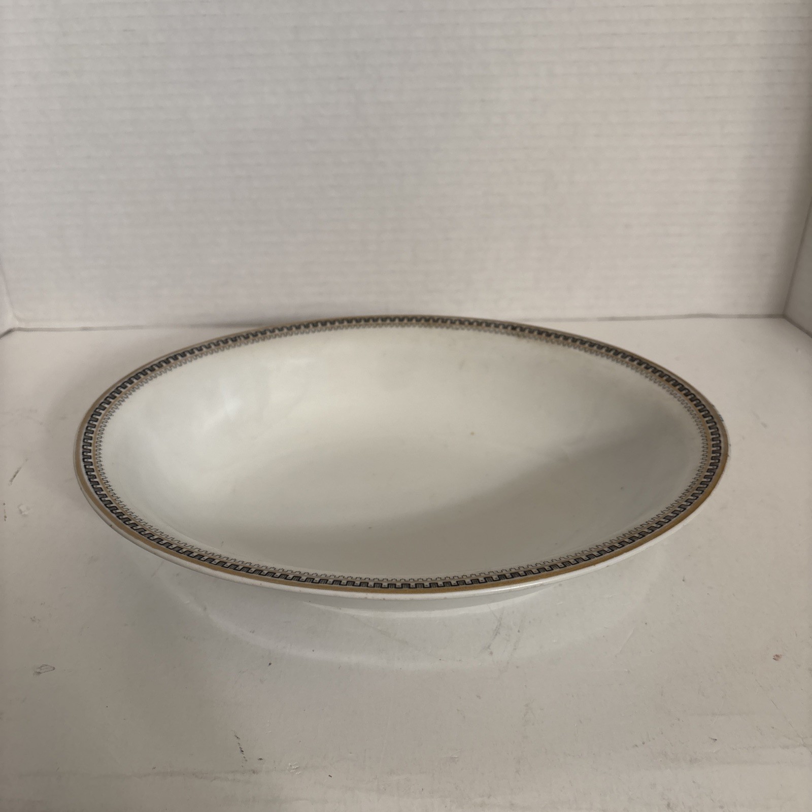 Heinrich H&Co HC17 Oval Serving Bowl 10\ Heinrich H&Co HC17 Oval Serving Bowl 10\