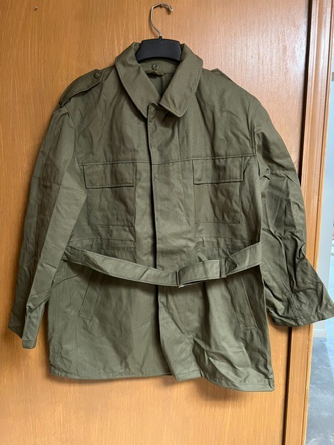 Czech Military M85 Parka, Size XL/ Regular. Unused Condition. Czech Military M85 Parka, Size XL/ Regular. Unused Condition.