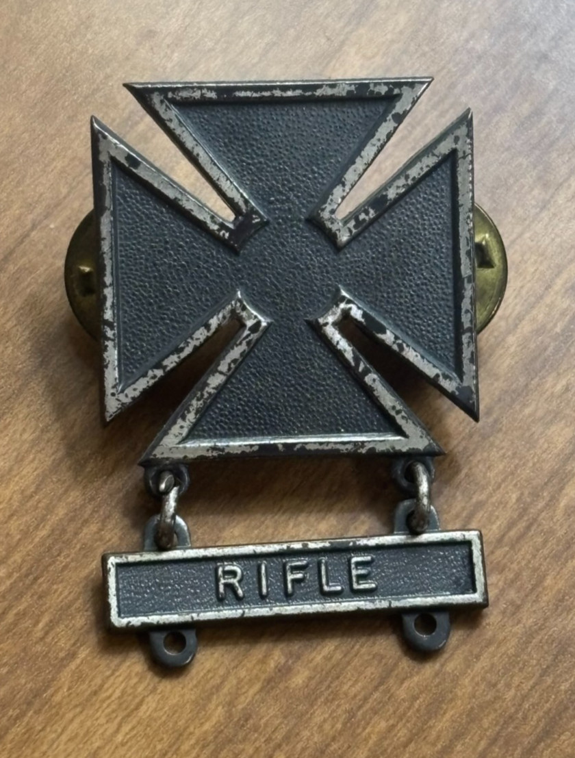 Vtg. 1/20 Silver Filled United States Army Rifle Expert Marksman Pin Badge 1.5